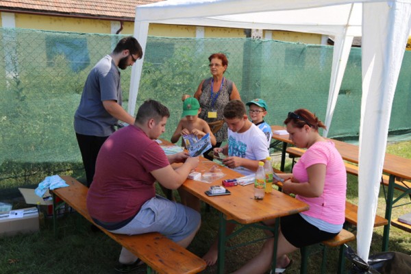 noekiss-2015-06255B1665-547A-D22C-CE8D-C05A6DD976D6.jpg